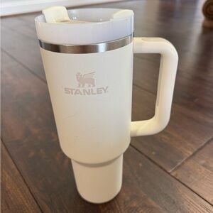 Stanley Ivory Cream Travel Mug 40oz Tumbler No Straw